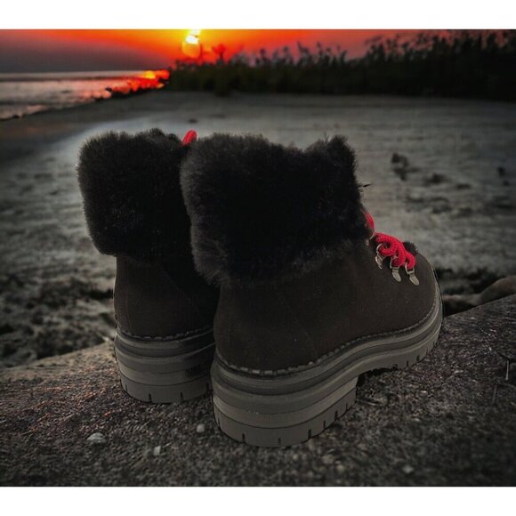 Sugar Womens Rolls Fuzzy Lug Sole Hiker Boots Size 7M Red Laces - Picture 12 of 16